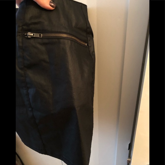 Rebecca Minkoff Skirt! Only Worn once! - Picture 6 of 8